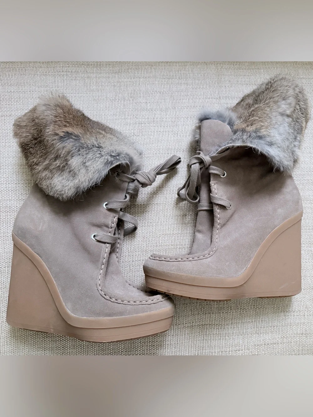 Coach Scout Sahara Suede Wedge Boots Fold Over Rabbit Fur Cuff Lace Up Moc-Toe